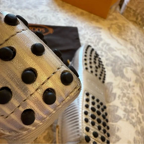 EUC Tod's Silver Stripe Leather Loafers Driving Moccasins size 9 - Picture 10 of 14